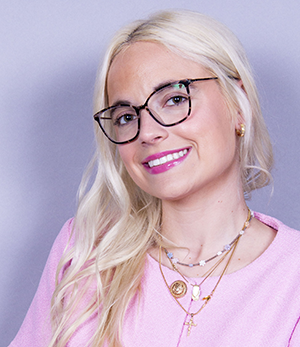 Headshot of Hannah Napier